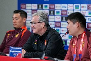 媒体人：国足应尽快让伊万下课&寻新帅 代理主帅都比他继续执教强